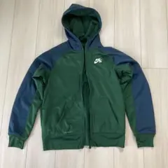 ナイキ Therma-FIT パーカー裏起毛　152-158センチ