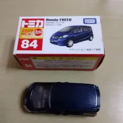 新品タカラトミー Honda FREED ミニカー 1/59