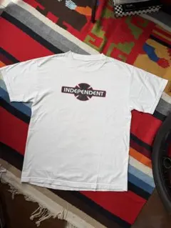 00s INDEPENDENT Tシャツ アイアンクロス　タグ欠損のサムネイル