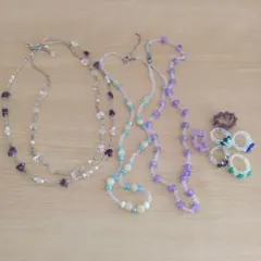 ハンドメイド ビーズ ネックレスとリングセット