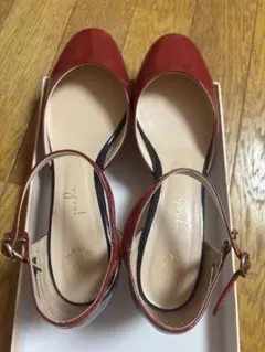 ★ Piche Abahouse ★ 赤✖️ダークブルー　エナメルパンプス