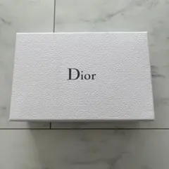 Dior ギフトボックス 財布 空き箱 中型 ホワイト