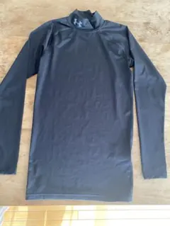 アンダーアーマー ヒートギアシャツ