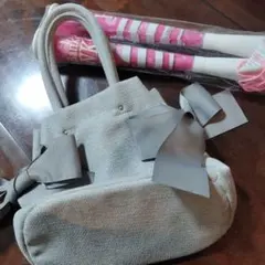 リボン付きグレー布製ハンドバッグ　おまけ付き