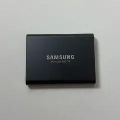 【新品同様品】SAMSUNG Portable SSD T5 2TBのサムネイル
