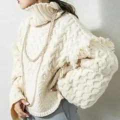 mystic アイボリー ハイネックフリンジニットプルオーバー