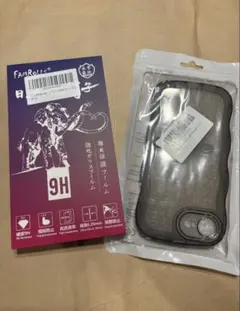 iPhone 16e 保護フィルムとケース