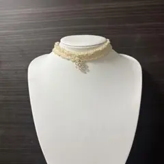 ニコアンド　フラワーモチーフ チョーカー アイボリー系