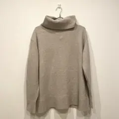 タートルネックニット　NATURALBEAUTYBASIC　Mサイズ