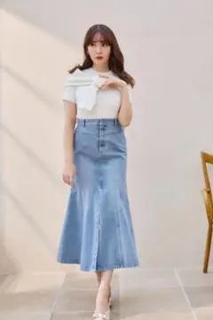 Herlipto Mermaid Slit Denim Skirtのサムネイル