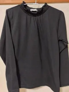 フリルネック長袖トップス　フリーサイズ　エヘカソポ