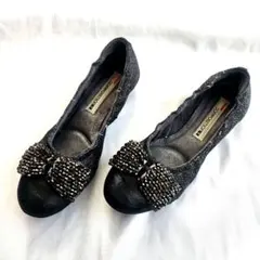 美品　コンポジション9 パンプス 23.0cm 黒 ビジュー リボン