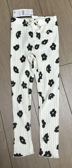 新品　ZARA キッズ リブパンツ 花柄 116cmのサムネイル