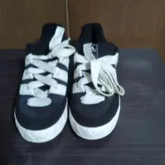 Item thumbnail for item 22022953-734b-4ef0-99d9-7eabec2529bf