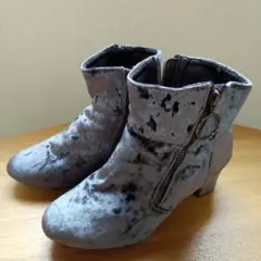 レディース　大人可愛い　光沢　ショートブーツ　Lサイズ