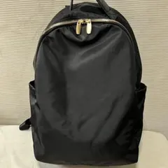 【美品】ikka 撥水ナイロンPCリュックのサムネイル