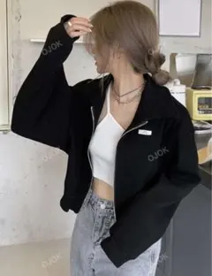 クロップド丈 ジップアップ パーカー ブラック