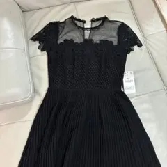 ZARA BASIC 黒ワンピース　新品未使用