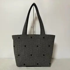 ヌビ　肩掛けトートバッグ（グレー×ブラックハート）ハンドメイド