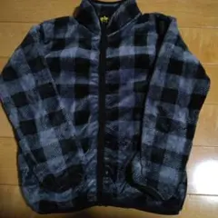 フリースジャケット グレーとブラック チェック柄