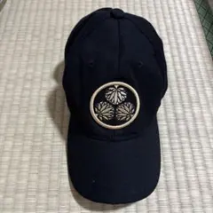 黒い刺繍ロゴキャップ HINA