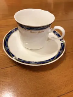 Giovanni Valentina ティーカップとソーサー4セット