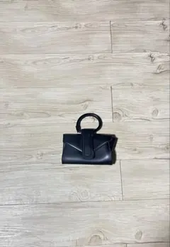 ミニ ショルダーバッグ ブラック