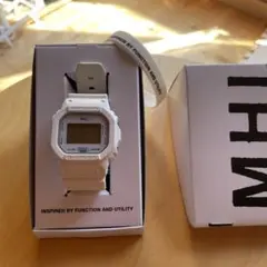 MHL. G-SHOCK コラボ ホワイト 腕時計のサムネイル