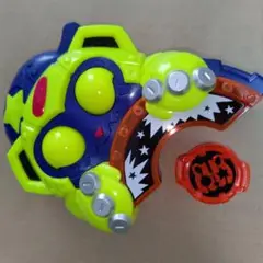 仮面ライダーギーツ　モンスターレイズバックル