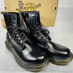 2026年最新】dr.martens 8ホール イングランドの人気アイテム - メルカリ