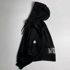 〔美品〕モンクレール　ビッグロゴ　ホワイト ロゴ パーカー　M 5P35 美品〕モンクレール ビッグロゴ ホワイト ロゴ パーカー M 5P35 - メルカリ
