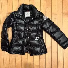 MONCLER ブラック ダウンジャケット　　XS