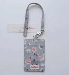 【新品未使用】キャスキッドソン 定期入れ 花柄 パスケース