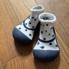 Attipas 12.5cm ネイビー ドット ベビーシューズ