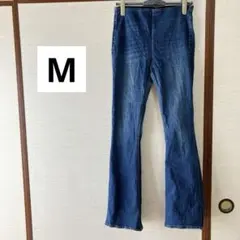 美品☆レディース ブーツカットデニム 【M】 ダークブルー 細見え 美脚