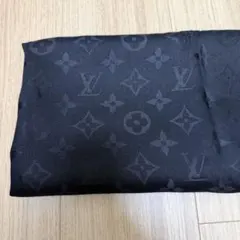 LOUIS VUITTON ブラックモノグラム ストール