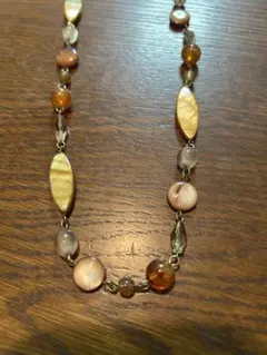 ロングネックレス ビーズ　オレンジ系