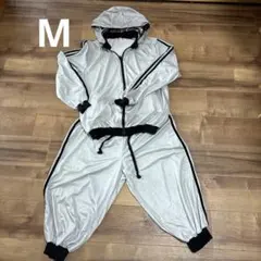 シルバー ナイロンジャケットとパンツセット