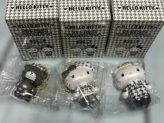 新品　ハローキティ　シークレットマスコットチャーム　モノクロ　千鳥柄　キーホルダ