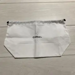 CHANEL ホワイトキャンバス巾着ポーチ