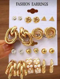 ゴールドピアス　　11ペアSET