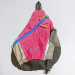 NIKE ワンショルダーボディバッグ メッシュドリンクホルダー付き