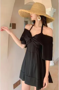 ブラックオフショルダー　水着ワンピース　体型カバー