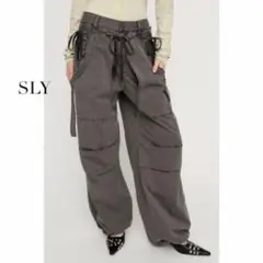 Sly TUCK WIDE WOVEN パンツ - メルカリ