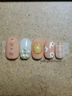  ネイルチップ　お花　パール　春　シンプル