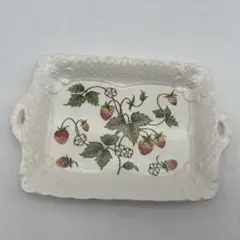 いちごデザインの取っ手付き皿