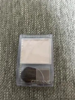 CEZANNE トーンフィルターハイライト 01 フィルターベージュのサムネイル