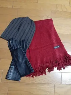 3点まとめ売り コムサイズム 帽子 マフラー 手袋 セット