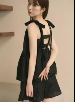 フレイアイディー　ショルダーリボンペプラムブラウス