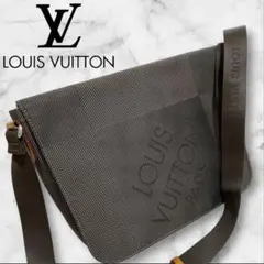 Item thumbnail for item b86aebd5-1b83-40d8-b5a9-e193e7c6d1c8